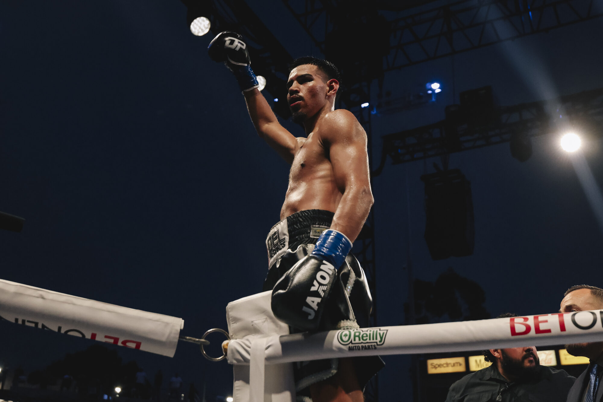 Pacheco and Fulghum put it on the line — photograph from Matchroom Boxing